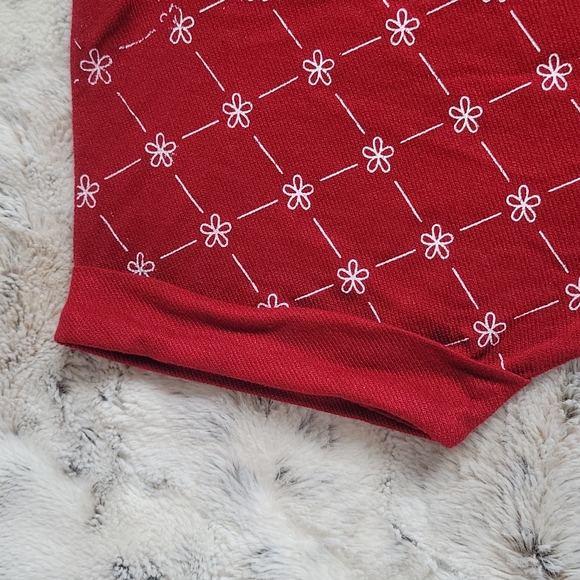 Patterned Top - Picture 4 of 4